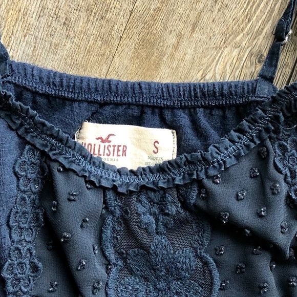 2/$20 ❤️ Hollister Navy Ruffled Easy Fit Cami Tank - Picture 6 of 6